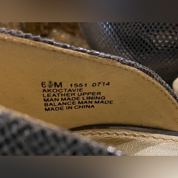 Anne Klein iFlex Womens Size 6.5 Silver Snakeskin Pattern Peep Toe Heels - Picture 12 of 12